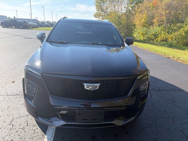 Used 2024 Cadillac XT4 Sport AWD/4WD image 7