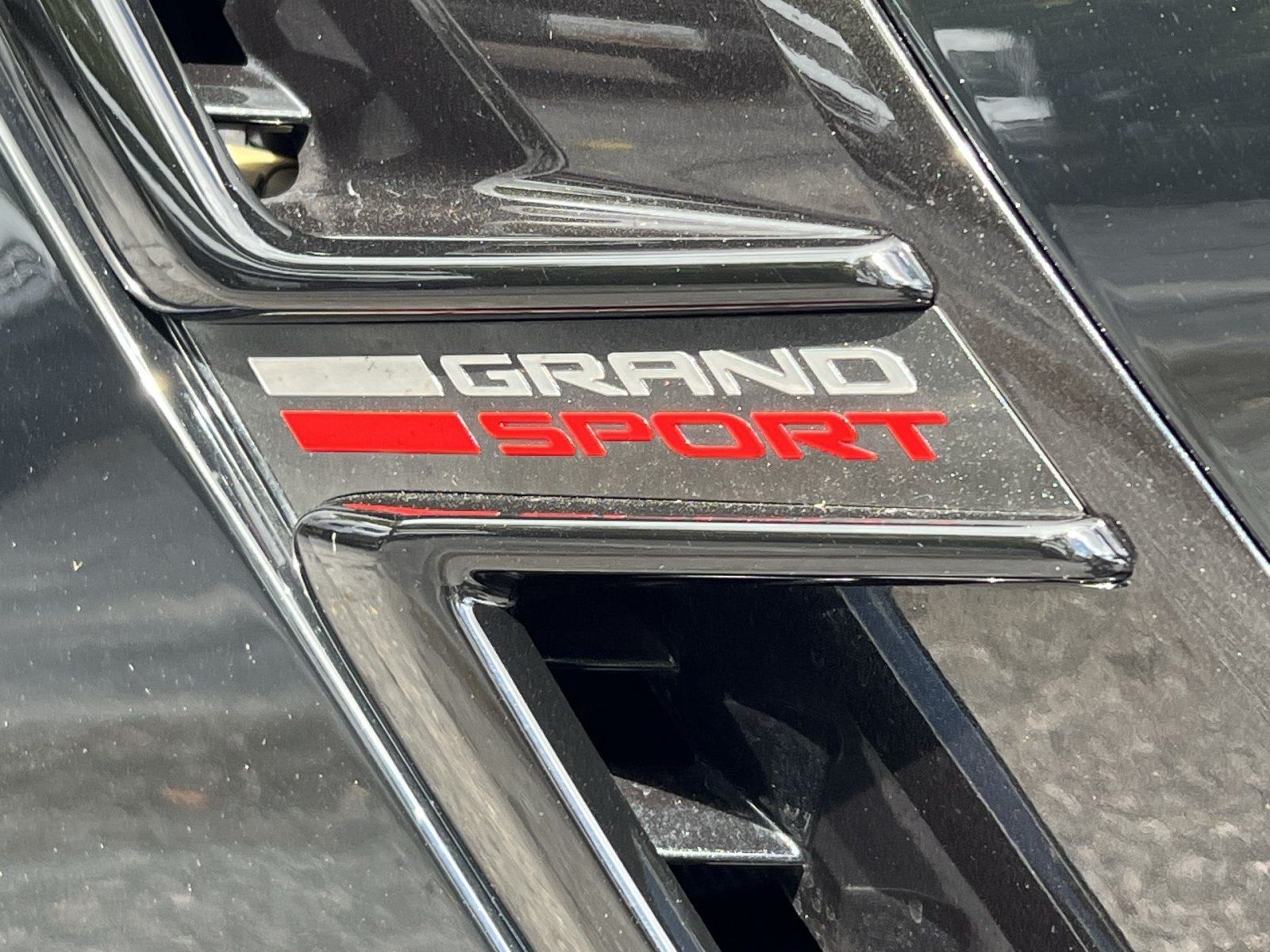 Used 2018 Chevrolet Corvette Grand Sport RWD image 33