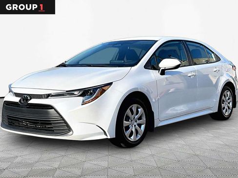 Used 2026 Toyota Corolla LE FWD image 1