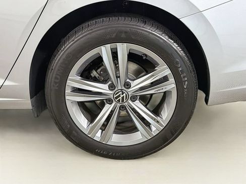 Used 2023 Volkswagen Jetta SE FWD image 30