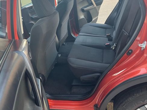 Used 2016 Toyota RAV4 LE image 13