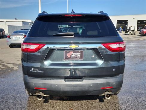 Used 2020 Chevrolet Traverse LT image 4