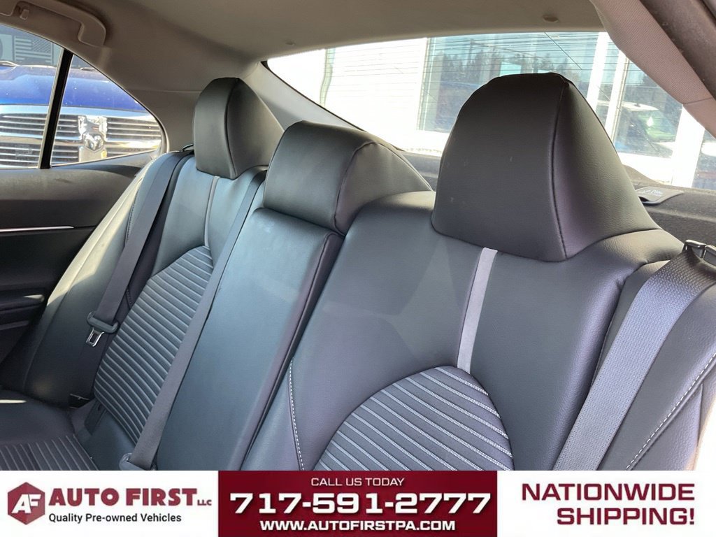 Used 2018 Toyota Camry SE w/ Audio Package FWD image 12
