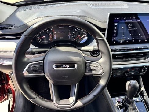 Used 2022 Jeep Compass Limited image 15