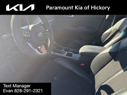 Used 2020 Kia Optima S image 9