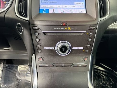 Used 2019 Ford Edge ST w/ Convenience Package AWD/4WD image 9
