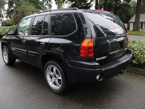 Used 2005 GMC Envoy SLE image 4