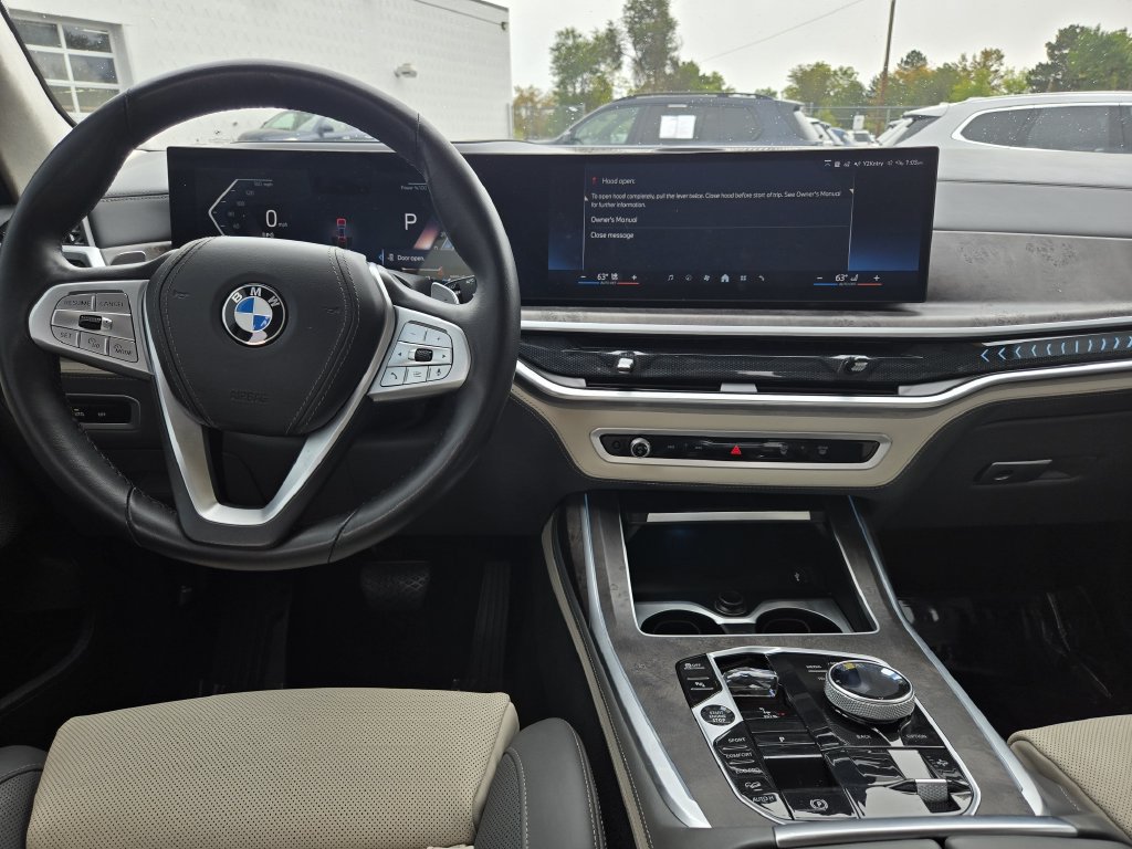 Used 2024 BMW X7 xDrive40i w/ Executive Package AWD/4WD image 27