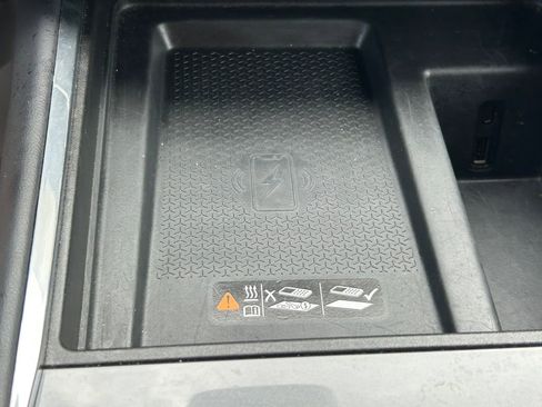 Used 2025 GMC Acadia Elevation FWD image 30