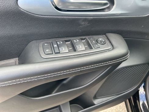 New 2026 Chrysler Pacifica Limited w/ S Appearance Package image 37