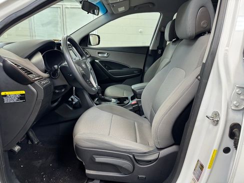 Used 2018 Hyundai Santa Fe Sport image 13