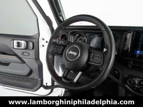 Used 2024 Jeep Wrangler Unlimited Rubicon 392 image 27