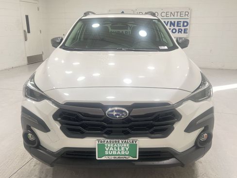 Certified 2025 Subaru Crosstrek 2.5i Limited w/ Crosstrek Mirror Package AWD/4WD image 3