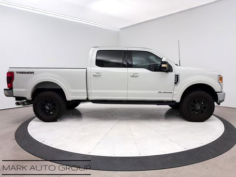 Used 2022 Ford F250 Lariat w/ Tremor Off-Road Package image 9