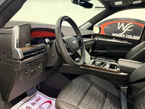 Used 2026 Cadillac Escalade Platinum Sport w/ LPO, ONYX Package image 11