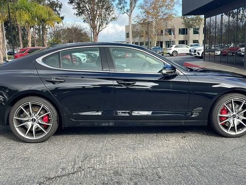 Used 2025 Genesis G70 2.5T image 6
