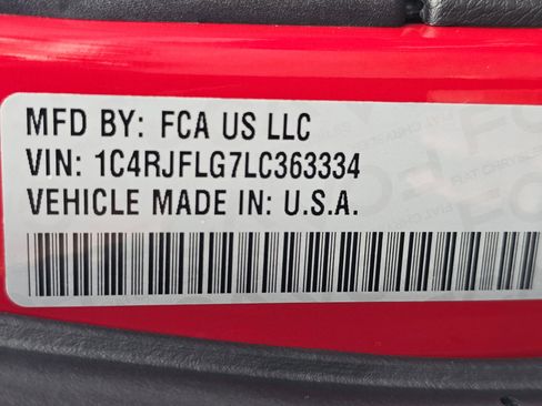 Used 2020 Jeep Grand Cherokee Trailhawk w/ Trailhawk Luxury Group image 31