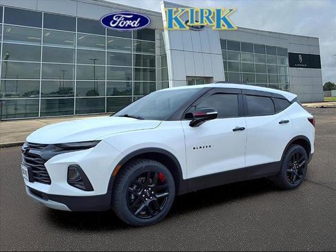 Used 2021 Chevrolet Blazer LT w/ Redline Edition image 2