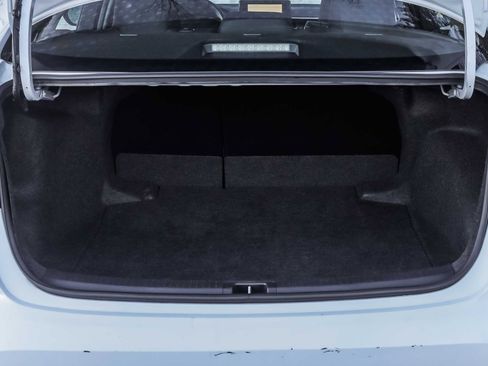 Certified 2025 Toyota Corolla LE image 18