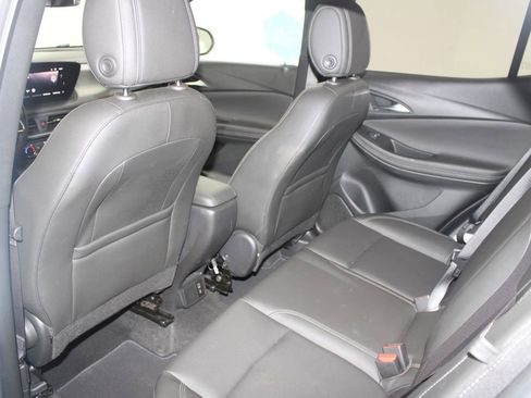 Used 2024 Buick Encore GX Sport Touring image 22