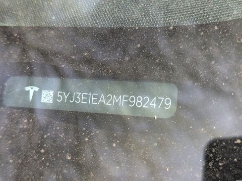 Used 2021 Tesla Model 3 Standard Range Plus image 10