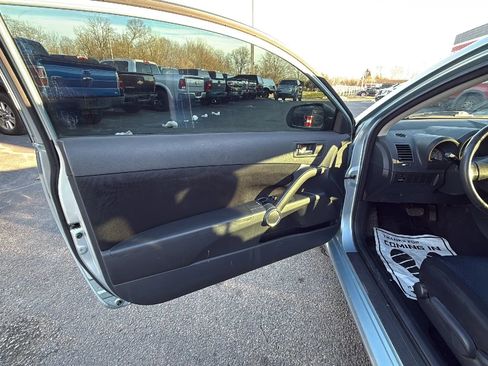 Used 2005 Scion tC image 9