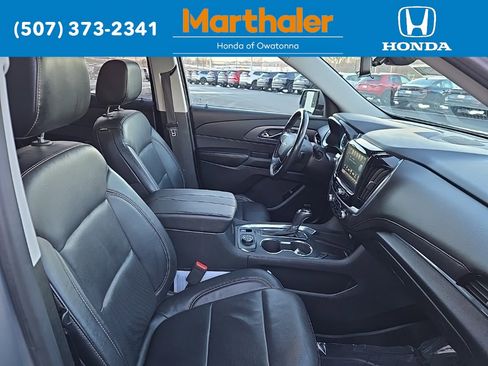 Used 2018 Chevrolet Traverse Premier image 19