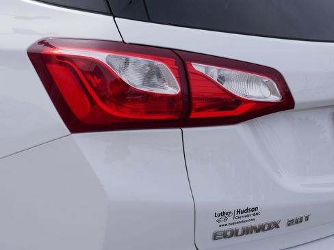 Used 2020 Chevrolet Equinox LT image 17