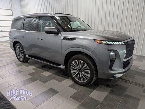 Used 2025 INFINITI QX80 Sensory AWD/4WD image 5