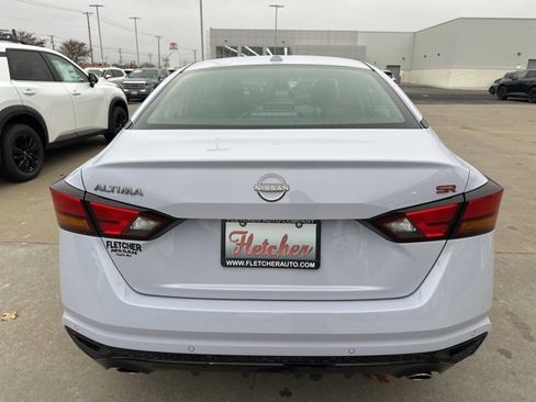 New 2025 Nissan Altima 2.5 SR w/ SR Premium Package image 6