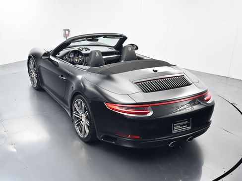 Certified 2019 Porsche 911 Carrera 4S AWD/4WD image 44