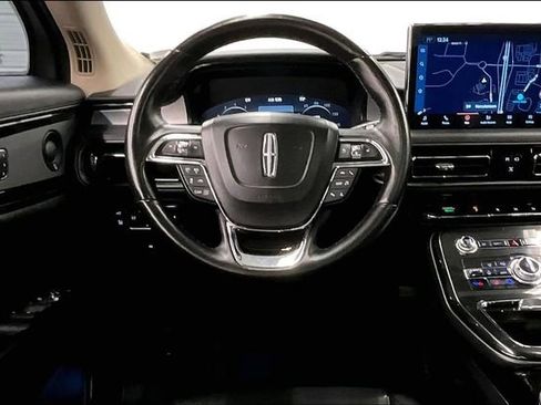 Used 2022 Lincoln Nautilus Reserve w/ Equipment Group 201A AWD/4WD image 6
