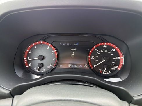 Used 2025 Nissan Frontier PRO-4X w/ Interior Protection Package image 44