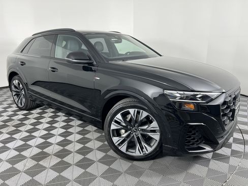 Used 2025 Audi Q8 Prestige AWD/4WD image 2
