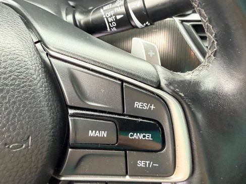 Used 2018 Honda Accord Sport image 18