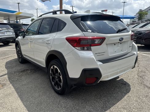 Used 2021 Subaru Crosstrek 2.0i Premium w/ Moonroof Package image 5