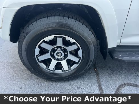 Used 2024 Toyota 4Runner TRD Off-Road image 11