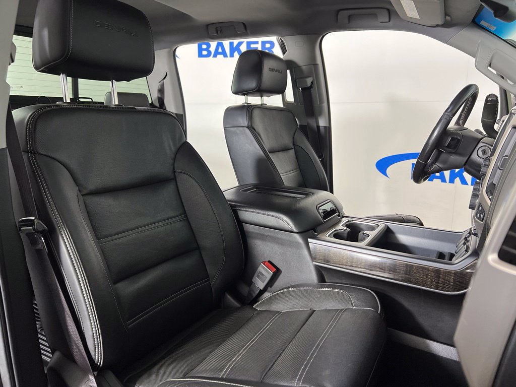 Used 2016 GMC Sierra 2500 Denali w/ Suspension Package, Off-Road AWD/4WD image 12