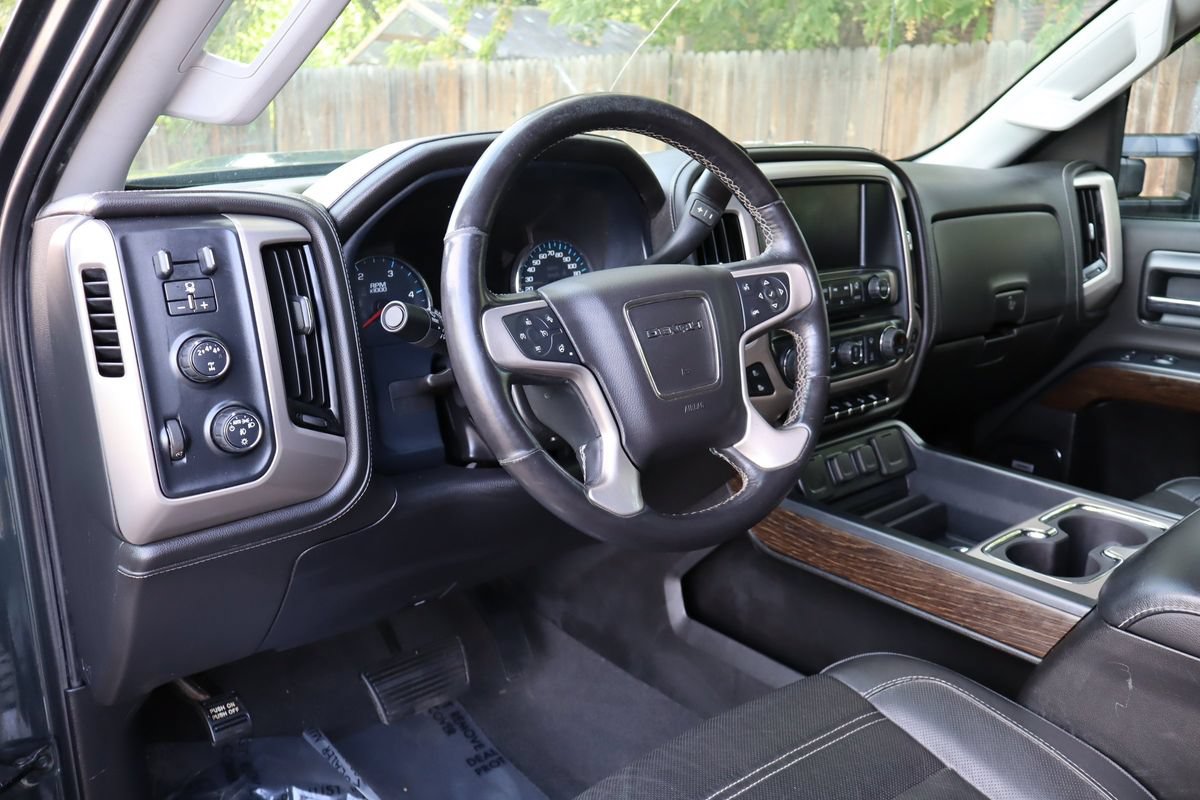 Used 2019 GMC Sierra 2500 Denali AWD/4WD image 15