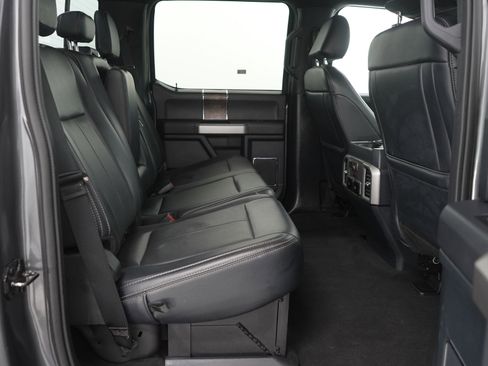 Used 2022 Ford F250 Lariat w/ Black Appearance Package image 13