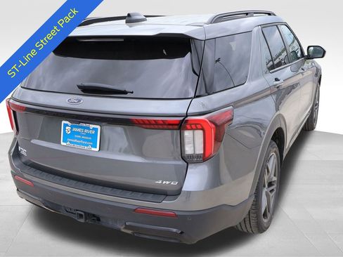 Certified 2025 Ford Explorer ST-Line w/ ST-Line Street Pack AWD/4WD image 6