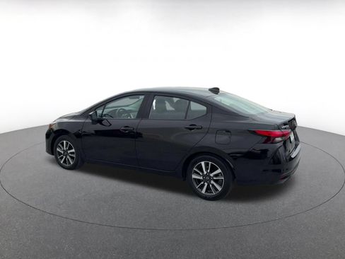 Used 2025 Nissan Versa SV FWD image 9