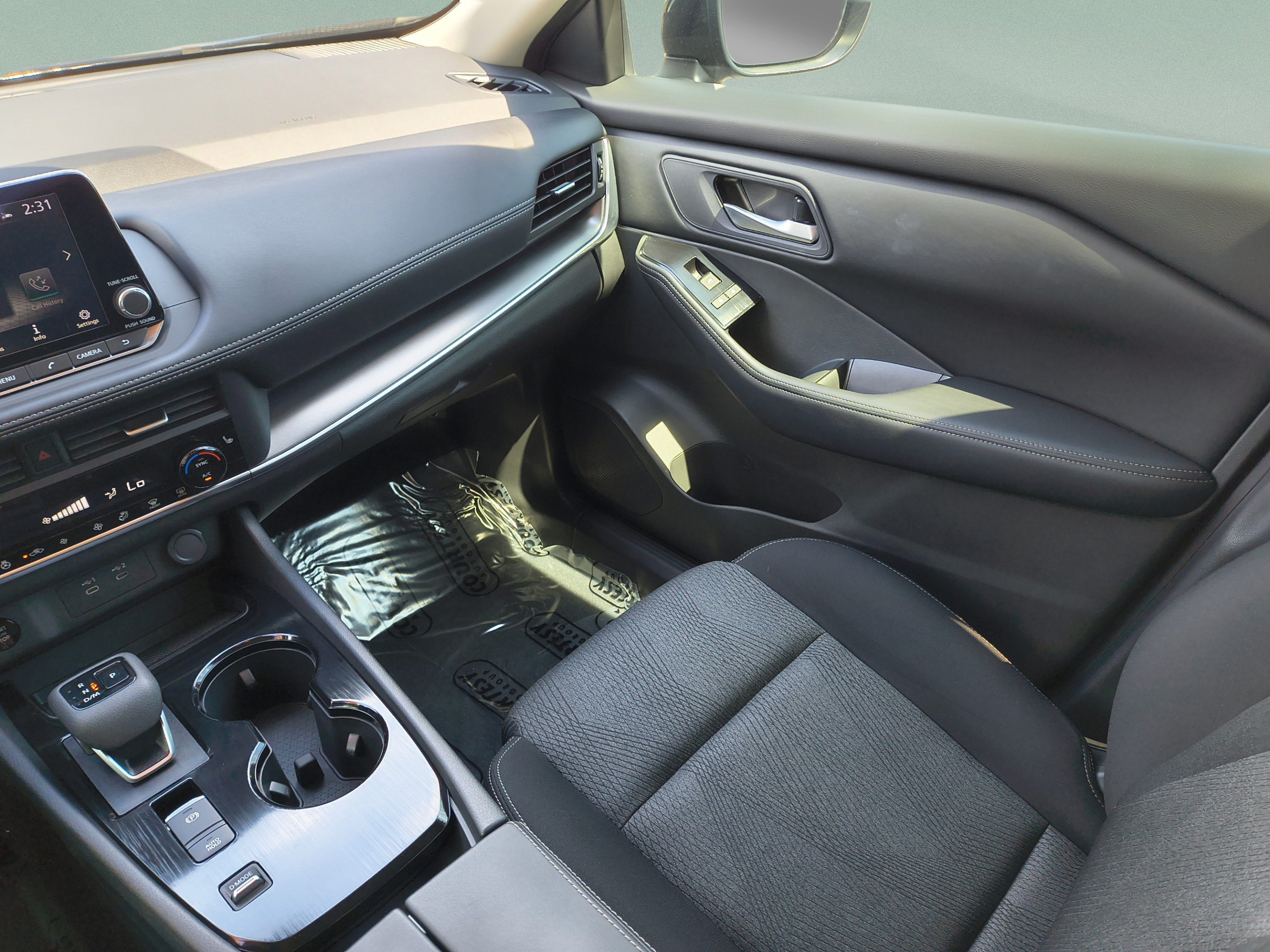 Certified 2026 Nissan Rogue SV w/ Cold Weather Package FWD image 18