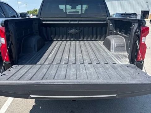 Used 2022 Chevrolet Silverado 1500 LTZ w/ LTZ Premium Package AWD/4WD image 14
