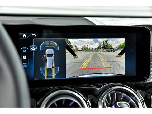 Certified 2025 Mercedes-Benz GLB 250 4MATIC image 20