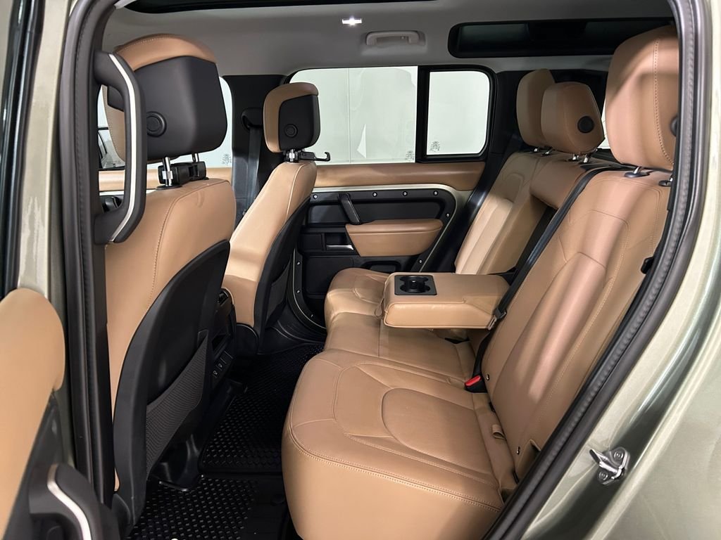 Used 2025 Land Rover Defender 110 S AWD/4WD image 19