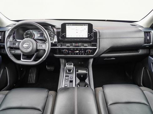 Used 2023 Nissan Pathfinder SL w/ Lighting Package (N92) image 15