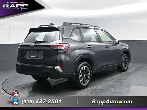 Used 2025 Subaru Forester AWD/4WD image 25