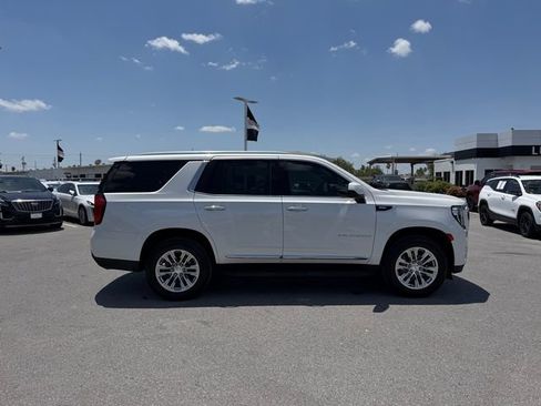 Used 2023 GMC Yukon SLT RWD image 4