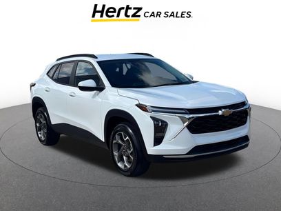 Used 2025 Chevrolet Trax LT
